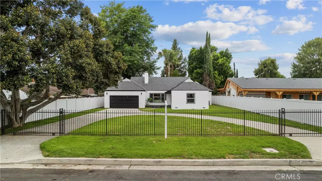 Lake Balboa, CA 91406,7307 Forbe AVE