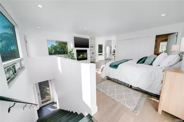 Malibu, CA 90265,24764 W Saddle Peak RD