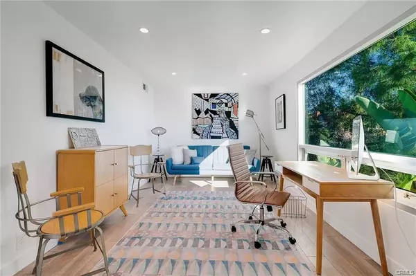 Malibu, CA 90265,24764 W Saddle Peak RD