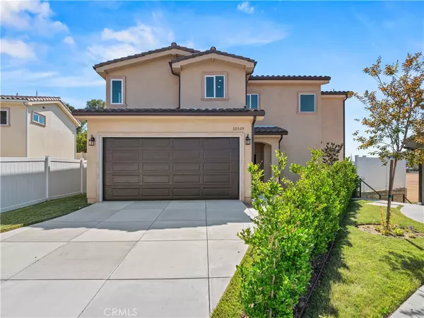 12519 Haleh LN, Sylmar, CA 91342