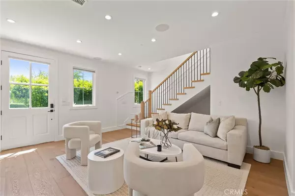 Valley Glen, CA 91401,5651 Ranchito AVE