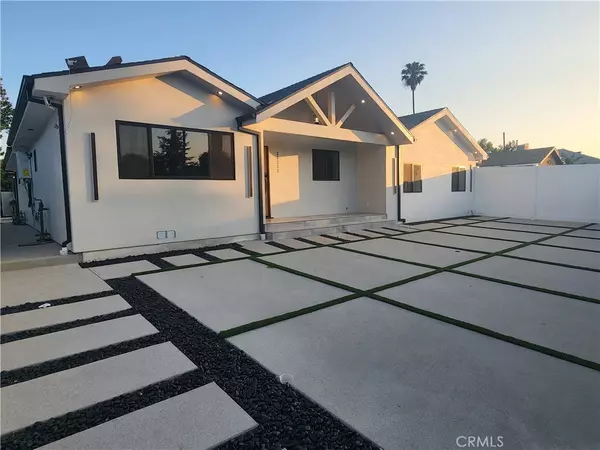 Winnetka, CA 91306,20522 Sherman WAY