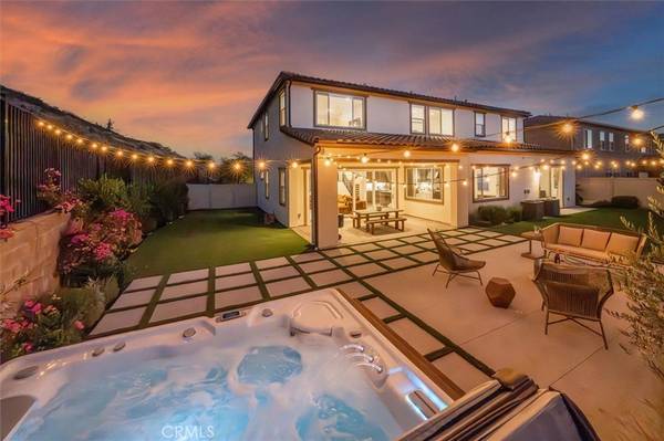 17701 Ridgeline CT, Saugus, CA 91350