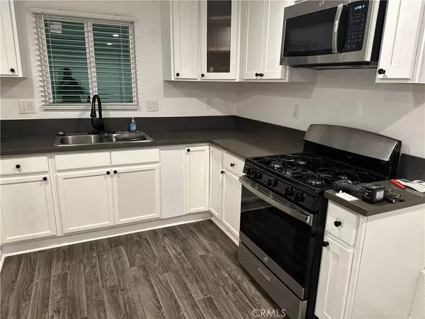 Canoga Park, CA 91304,8135 Loma Verde Avenue