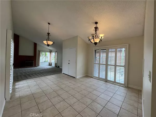 Simi Valley, CA 93065,921 Catlin ST
