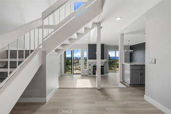 Ventura, CA 93001,234 Ferro DR