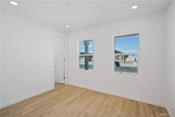 Lancaster, CA 93535,3254 Garnet LN