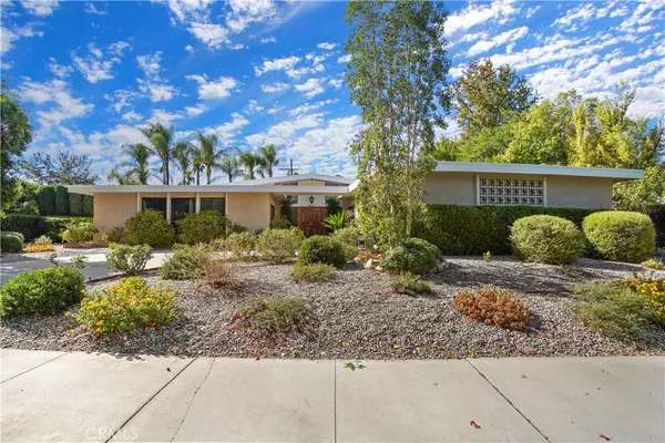 6233 Capistrano AVE, Woodland Hills, CA 91367