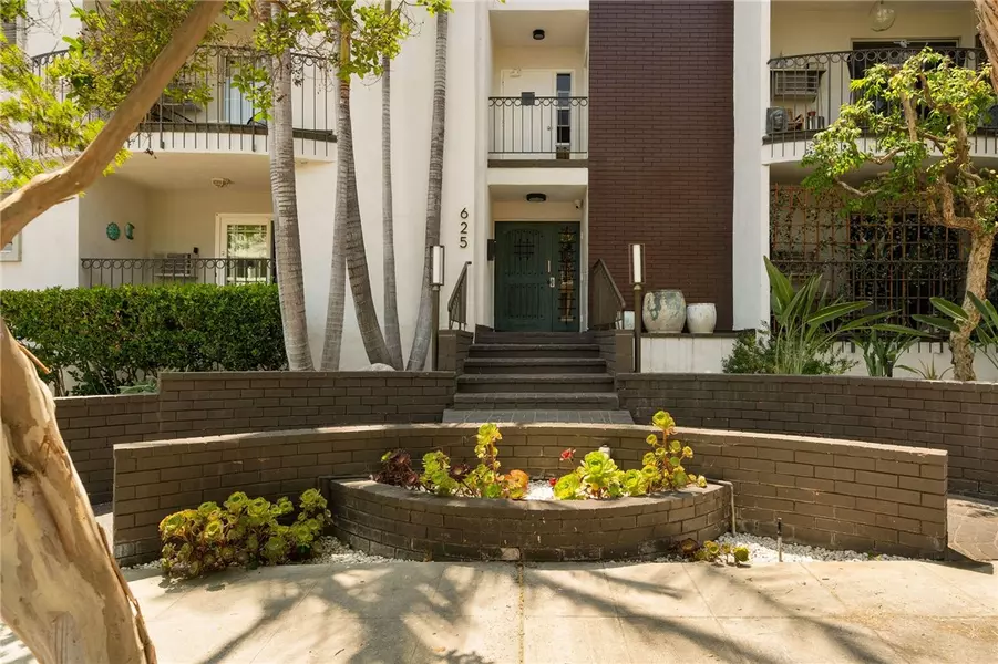 625 Flores ST #107, West Hollywood, CA 90048