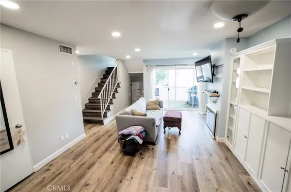 North Hills, CA 91343,9140 Burnet AVE #3