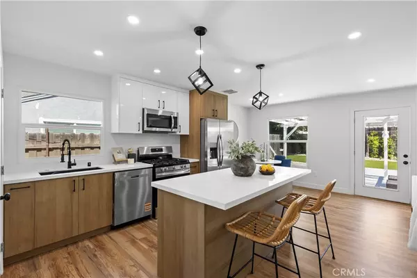 Reseda, CA 91335,17801 Lanark ST