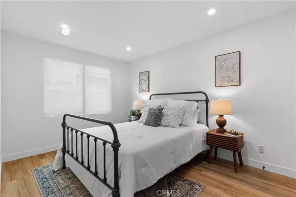 Reseda, CA 91335,17801 Lanark ST