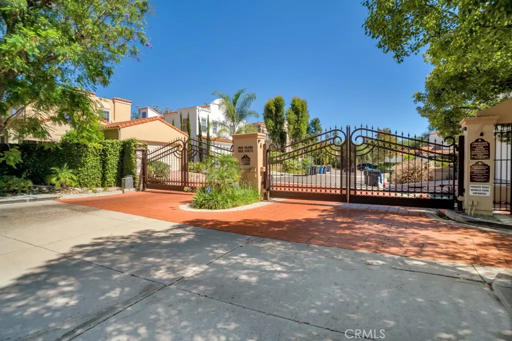 Calabasas, CA 91302,4383 Park Paloma