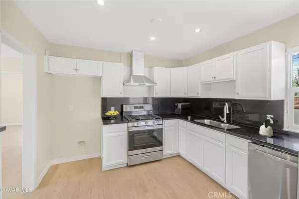 Palmdale, CA 93550,203 E Avenue P4