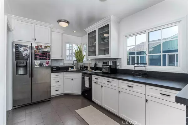 Lake Balboa, CA 91406,6640 De Celis