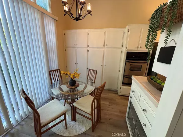 Burbank, CA 91505,4256 W Kling ST