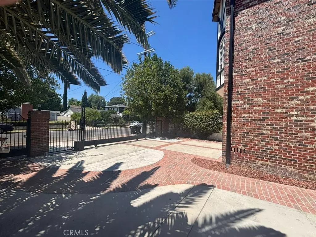 Tarzana, CA 91356,5514 SYLVIA AVE
