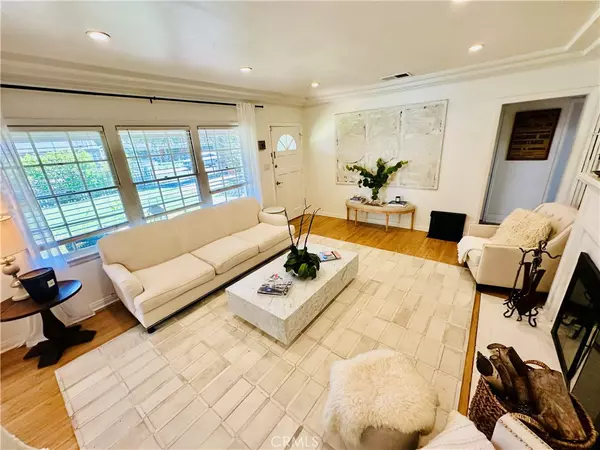 Valley Village, CA 91607,5431 Agnes AVE