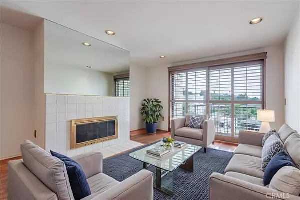 1942 Grace AVE #223, Los Angeles, CA 90068