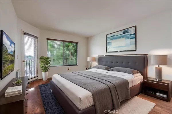 Los Angeles, CA 90068,1942 Grace AVE #223
