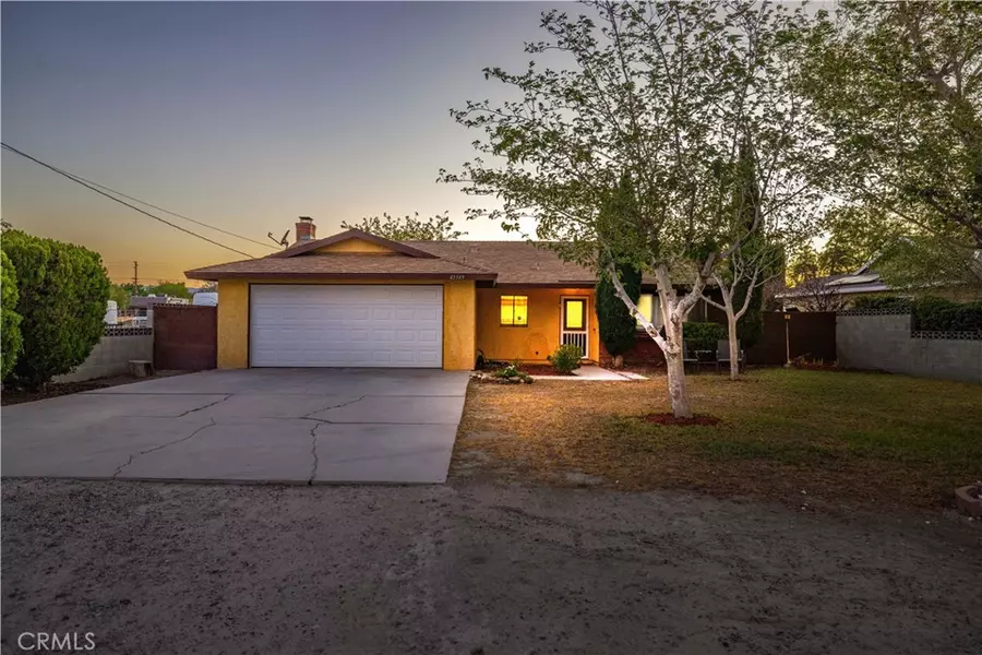 43349 18th ST W, Lancaster, CA 93534