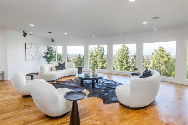 3828 Alomar DR, Sherman Oaks, CA 91423