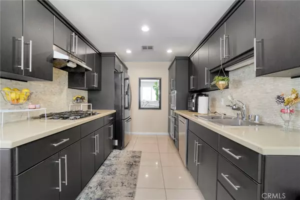 Tarzana, CA 91356,18730 Hatteras ST #49