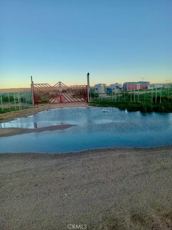 Mojave, CA 93501,1 Fox Glove Street