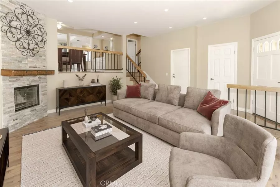 20737 Roscoe BLVD #102, Winnetka, CA 91306