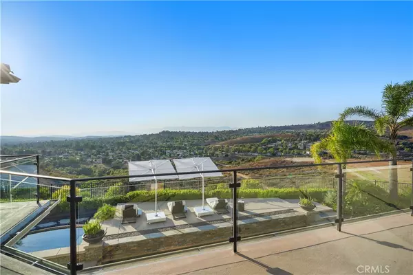 2483 Santa Bella PL, Westlake Village, CA 91362