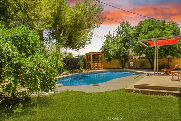 8398 Shoup AVE, West Hills, CA 91304
