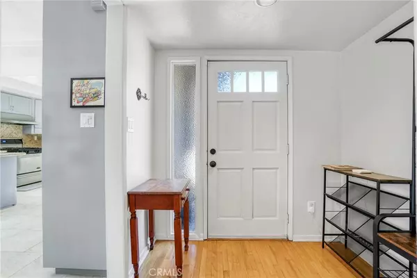 West Hills, CA 91304,8398 Shoup AVE
