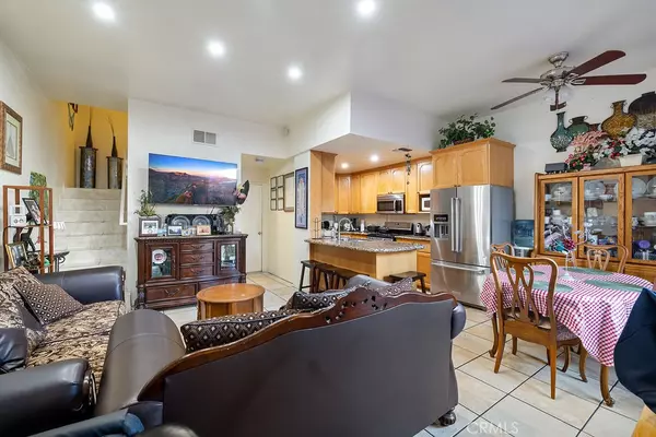 14520 Plummer St. #21, Panorama City, CA 91402