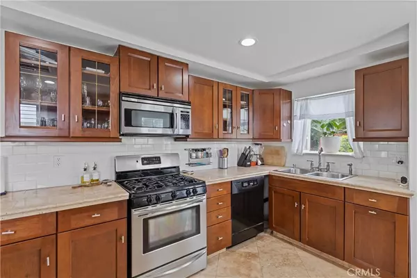 Chatsworth, CA 91311,21410 Wahoo TRL