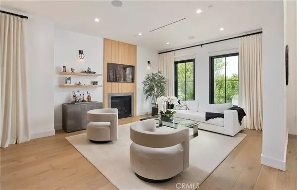 Sherman Oaks, CA 91423,4143 Davana RD
