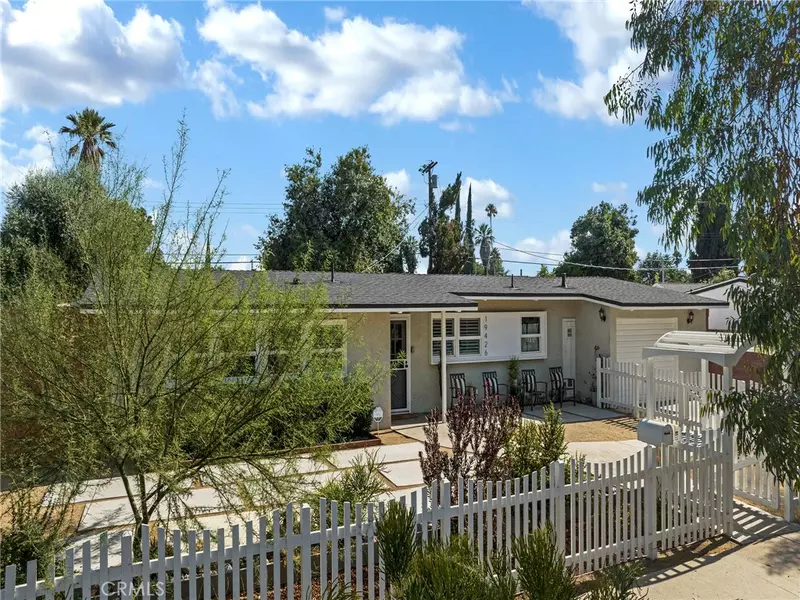 19426 Blythe ST, Reseda, CA 91335