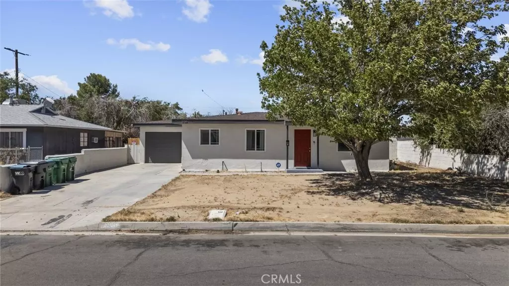 1135 W Pillsbury ST, Lancaster, CA 93534