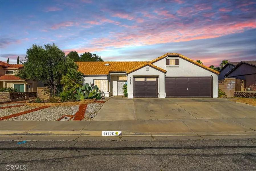42302 58th ST W, Lancaster, CA 93536
