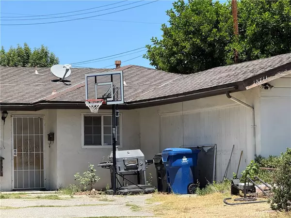 Northridge, CA 91324,18711 Knapp ST