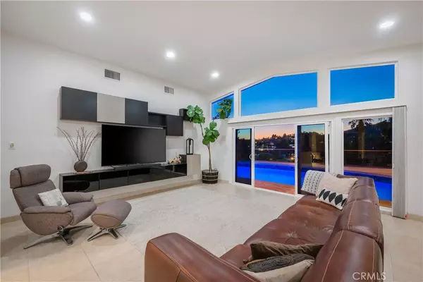 Granada Hills, CA 91344,12651 Darla AVE