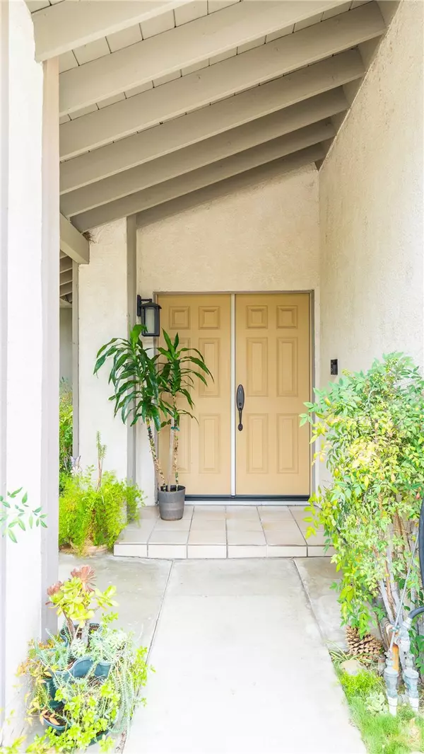 Agoura Hills, CA 91301,27311 Country Glen RD