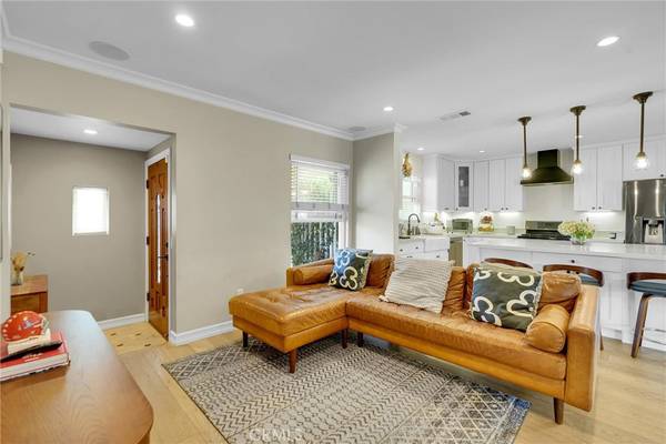 18136 Lull ST, Reseda, CA 91335