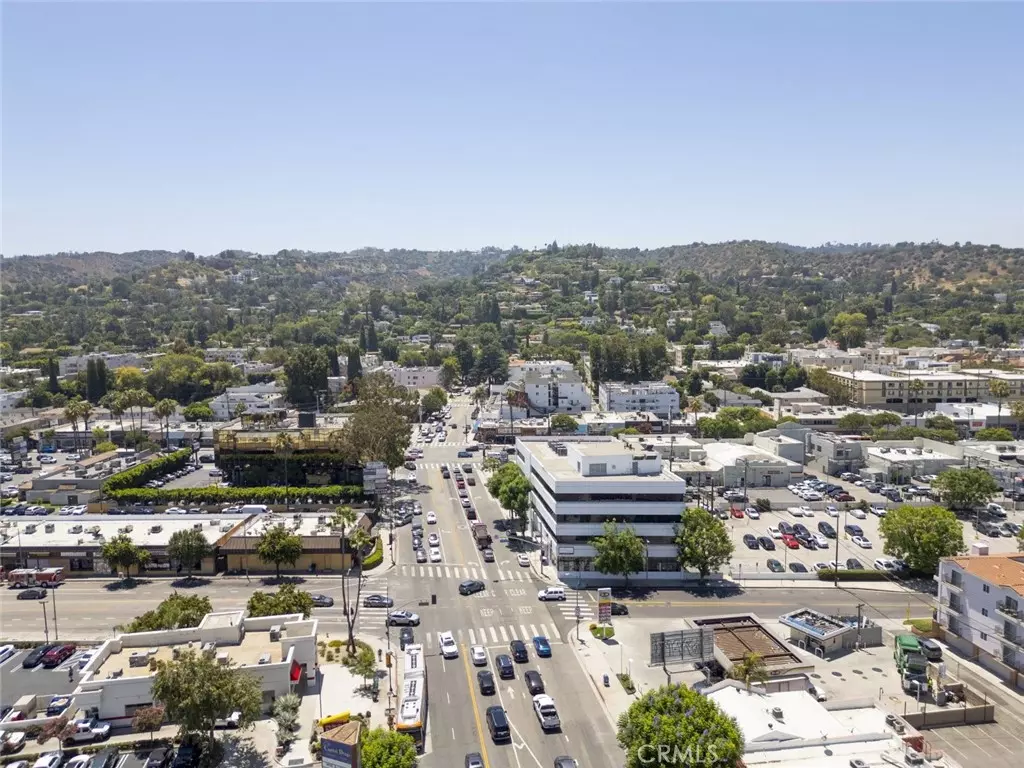Sherman Oaks, CA 91403,4419 Van Nuys BLVD #411