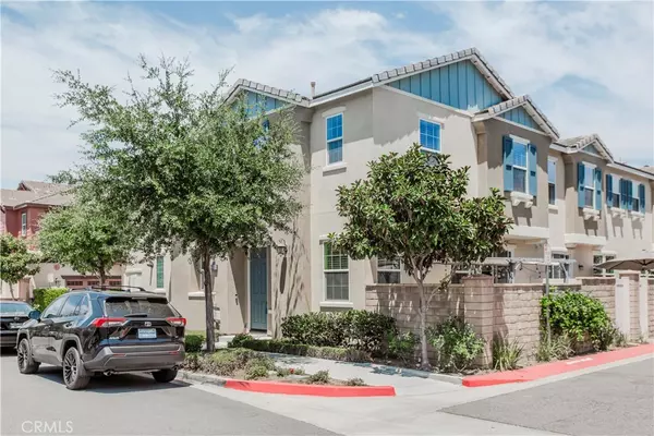 Saugus, CA 91350,22059 Barrington WAY