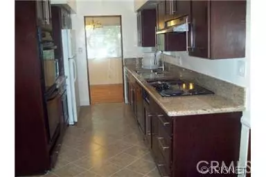 Tarzana, CA 91335,18413 Sylvan ST