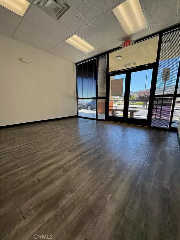 Tehachapi, CA 93561,1001 W Tehachapi BLVD #B300