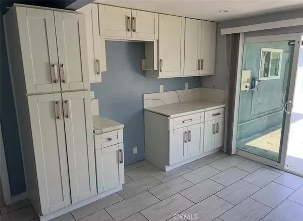 Los Angeles, CA 90044,731 W 99th ST