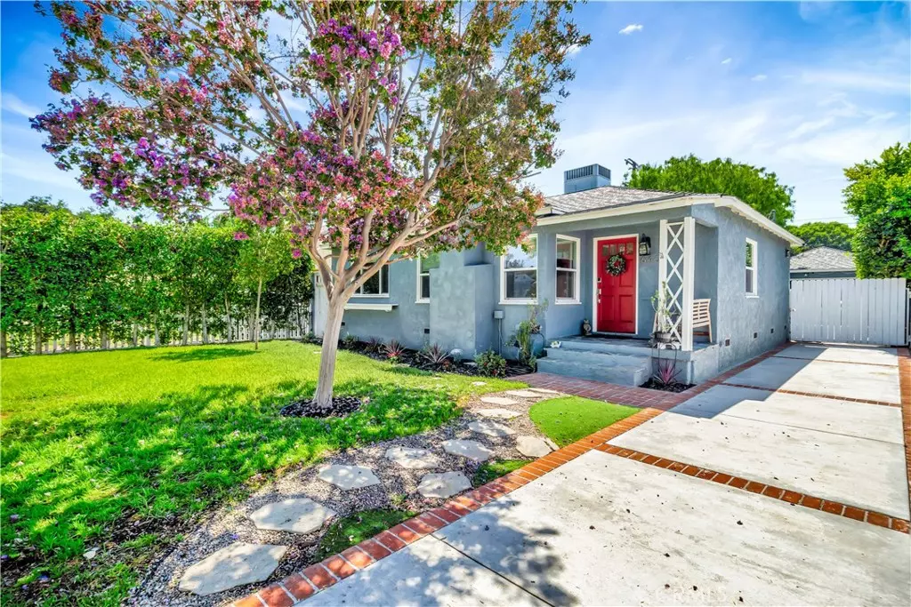 Lake Balboa, CA 91406,6455 Densmore AVE
