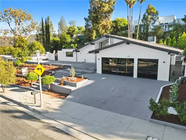 Encino, CA 91316,4230 Alonzo AVE