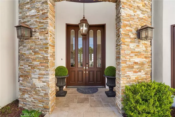 Beverly Hills, CA 90210,13320 Mulholland DR